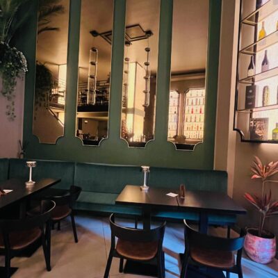 My Friend Cafe, il locale ristorante e bar in corso Magenta a Milano