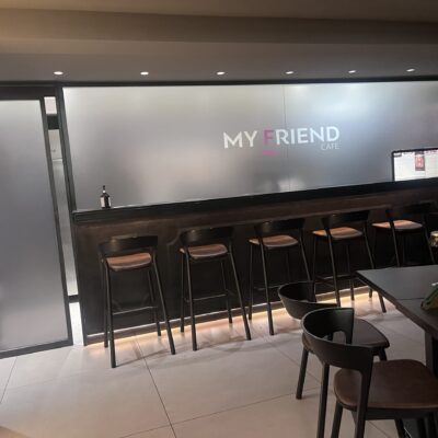 My Friend Cafe, il locale ristorante e bar in corso Magenta a Milano